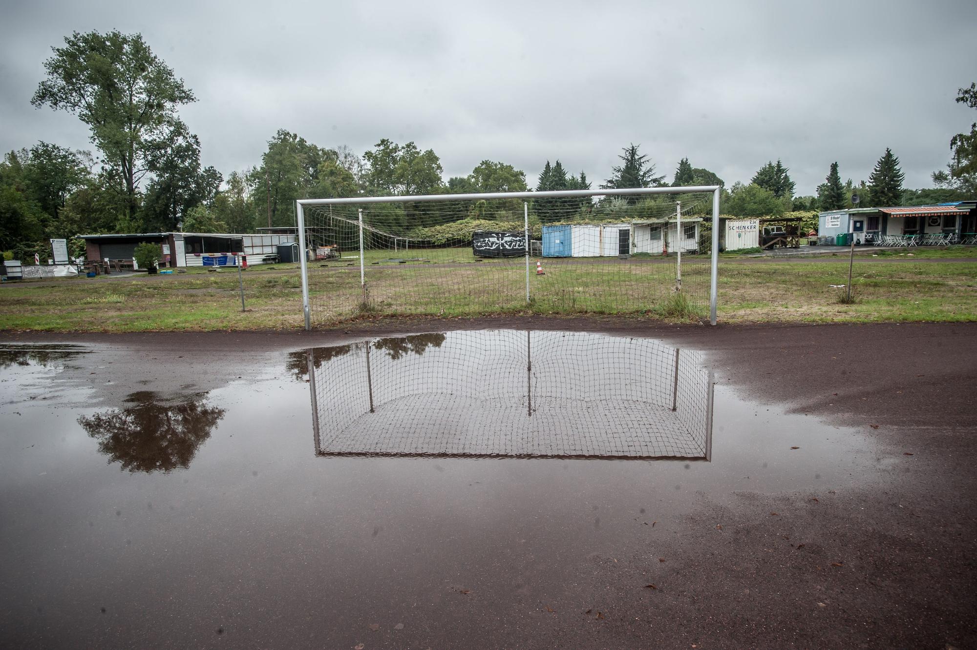 Die große ESV-Anlage Opladen: Fußball, Schießen und eine Tennis-Anlage. Foto: Ralf Krieger