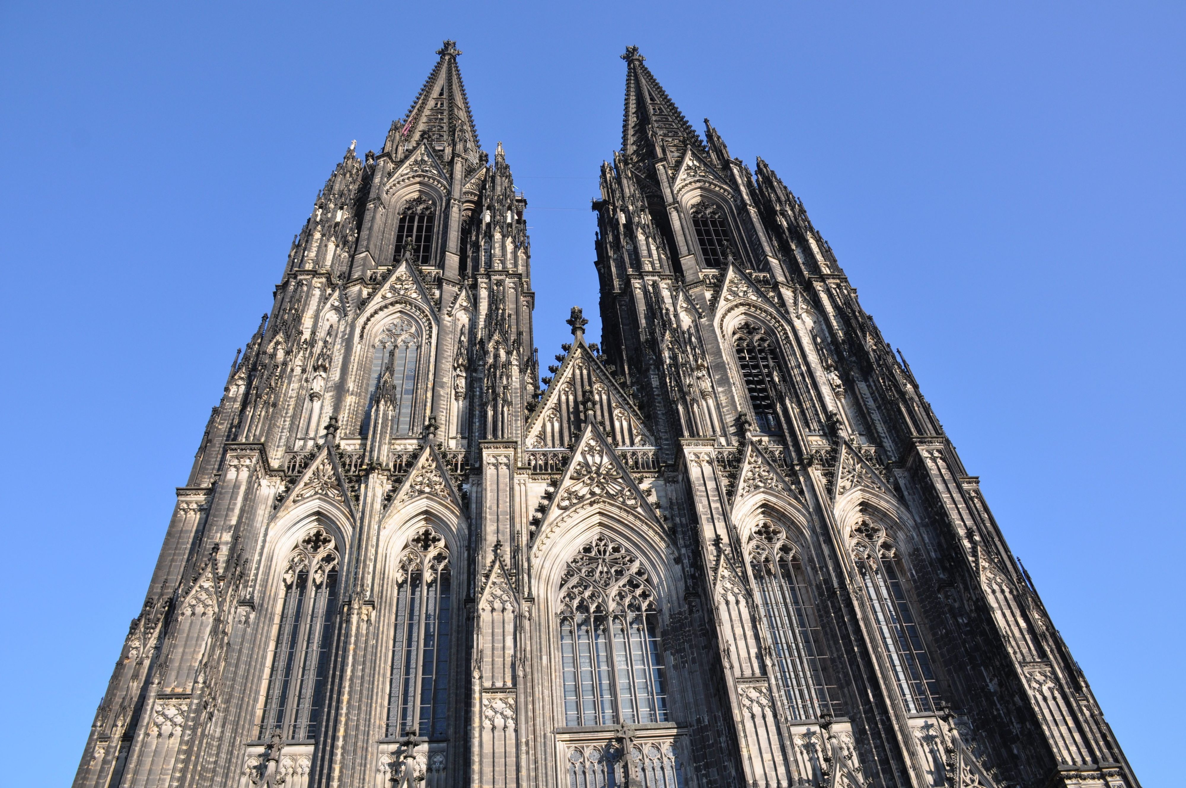 14.03.2022, Köln: Der Kölner Dom ist das Wahrzeichen von Köln.