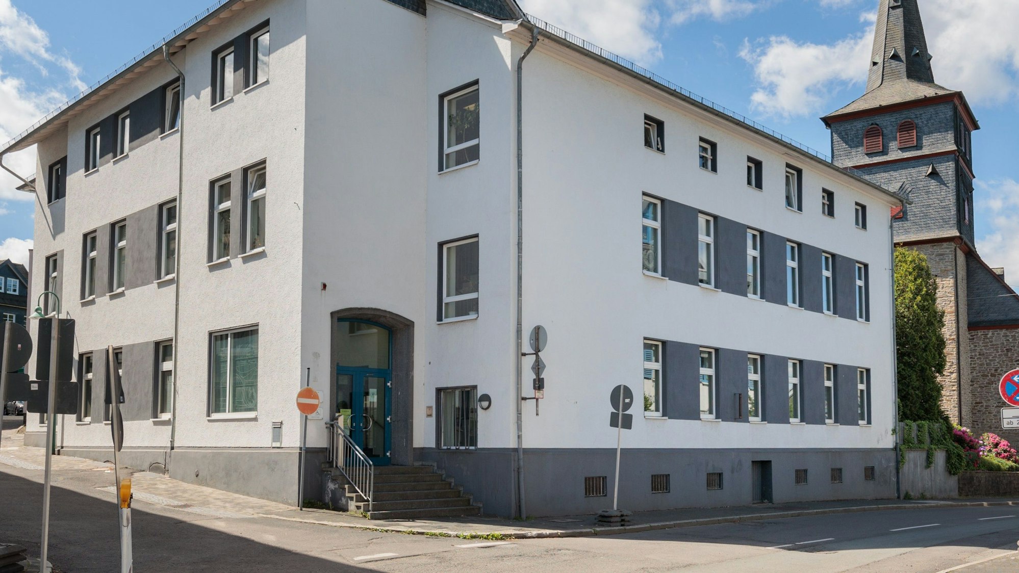 Außenansicht des Amtsgerichts in Waldbröl.