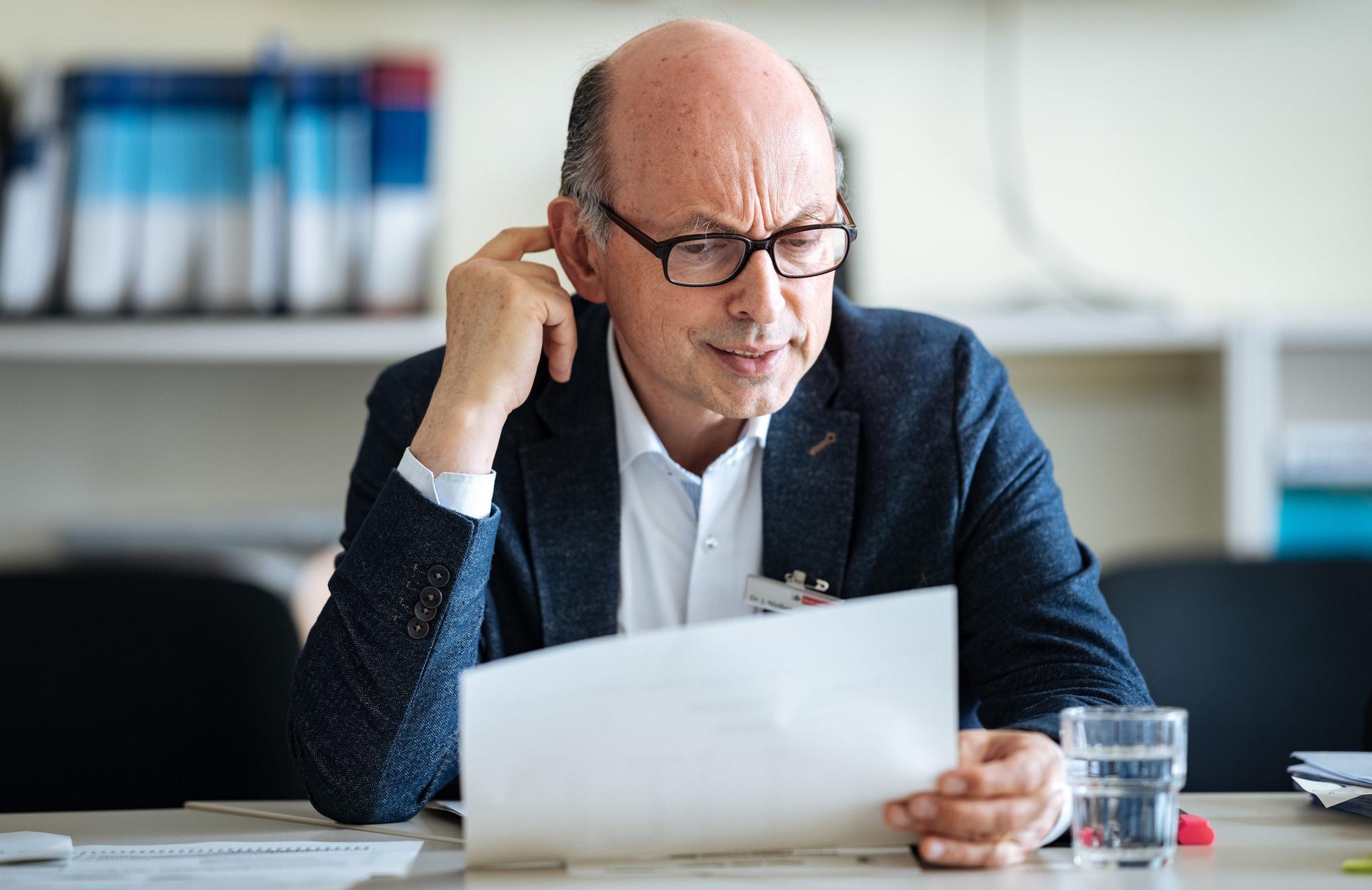 Gesundheitsamtsleiter Johannes Nießen warnt vor dem Elften Elften