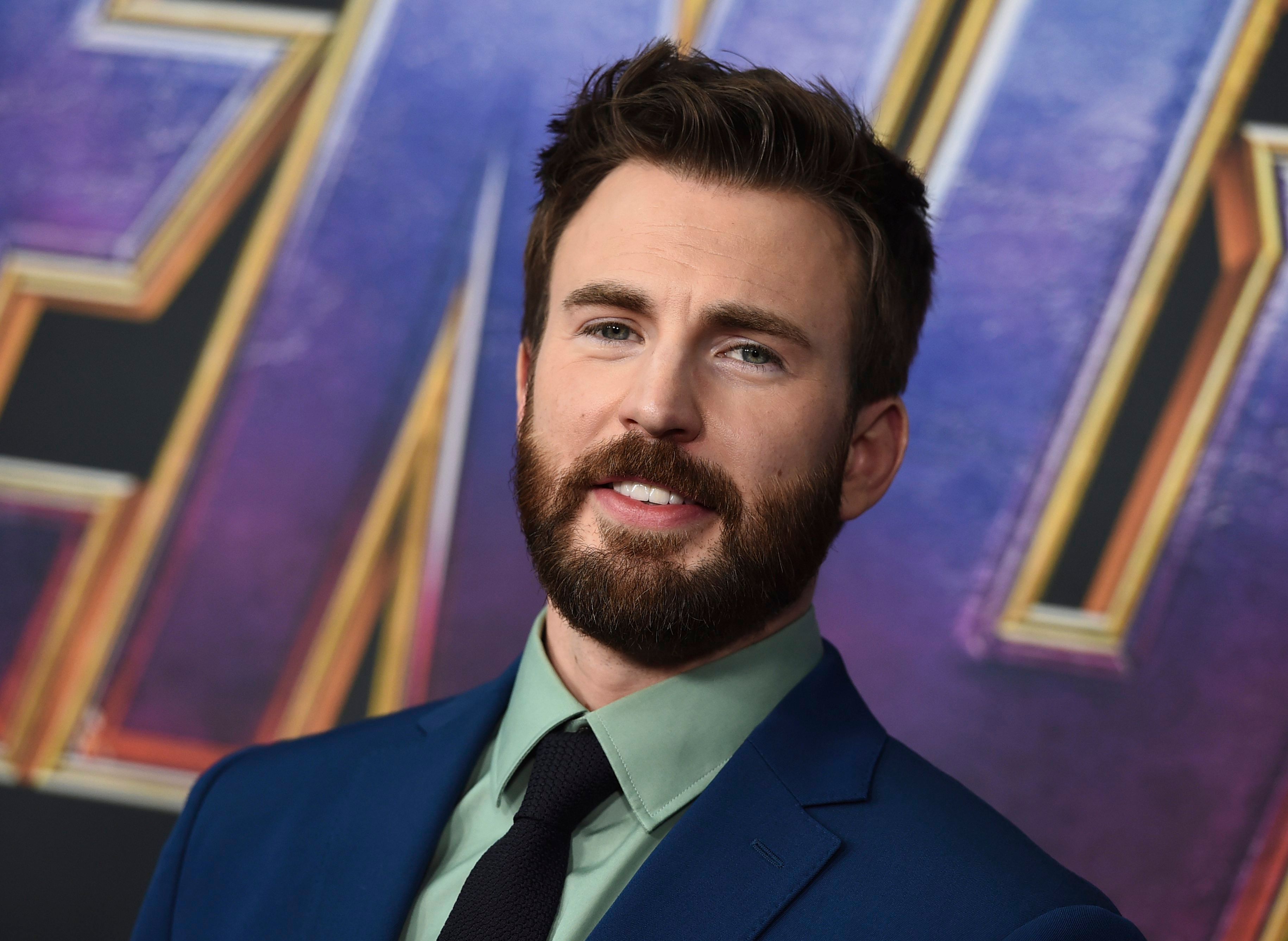 Schauspieler Chris Evans bei einer Filmpremiere