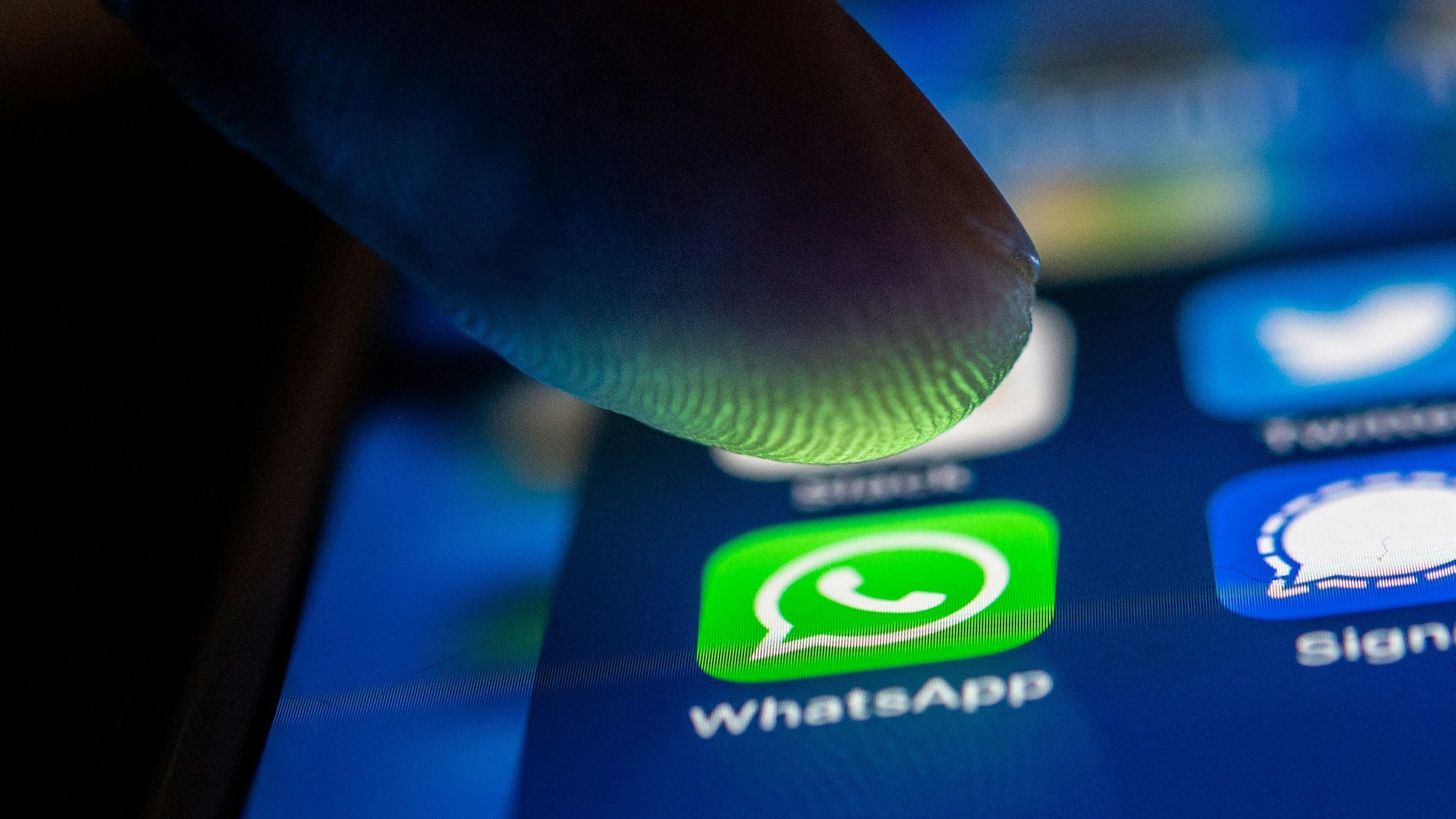 Bei Whatsapp treiben immer wieder Betrüger ihr Unwesen.