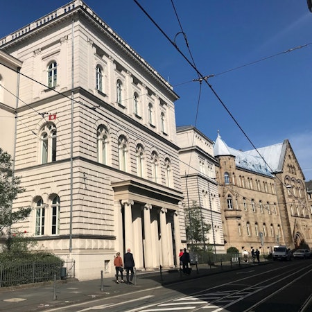 Blick auf das Gebäude des Landgerichts in Bonn.