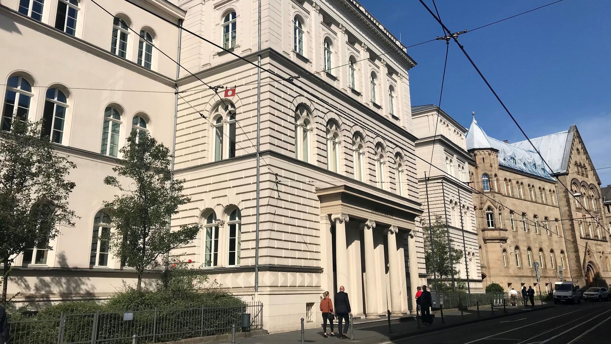Blick auf das Gebäude des Landgerichts in Bonn.
