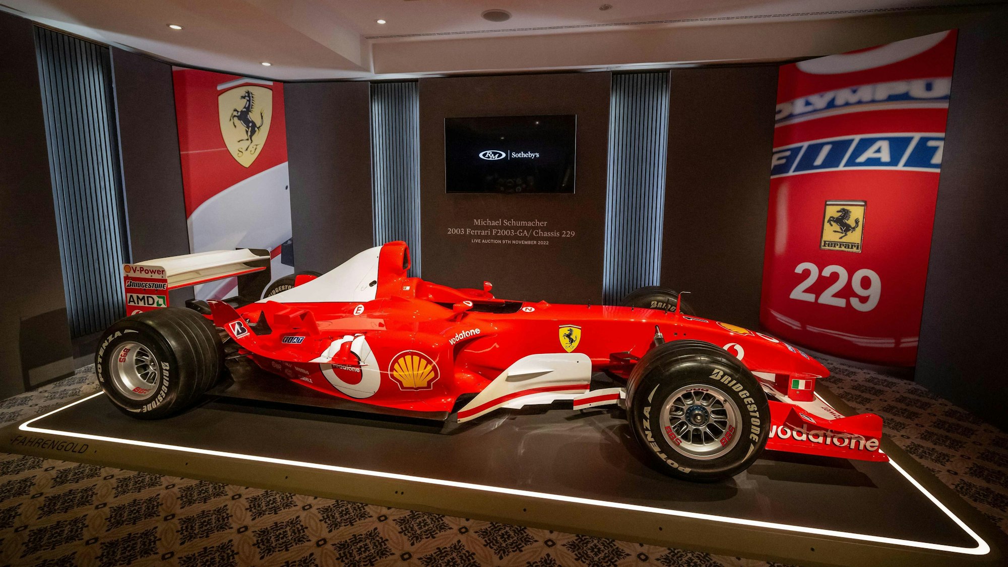 Der Formel-1-Rennwagen Ferrari F2003-GA steht beim Auktionshaus Sotheby's.
