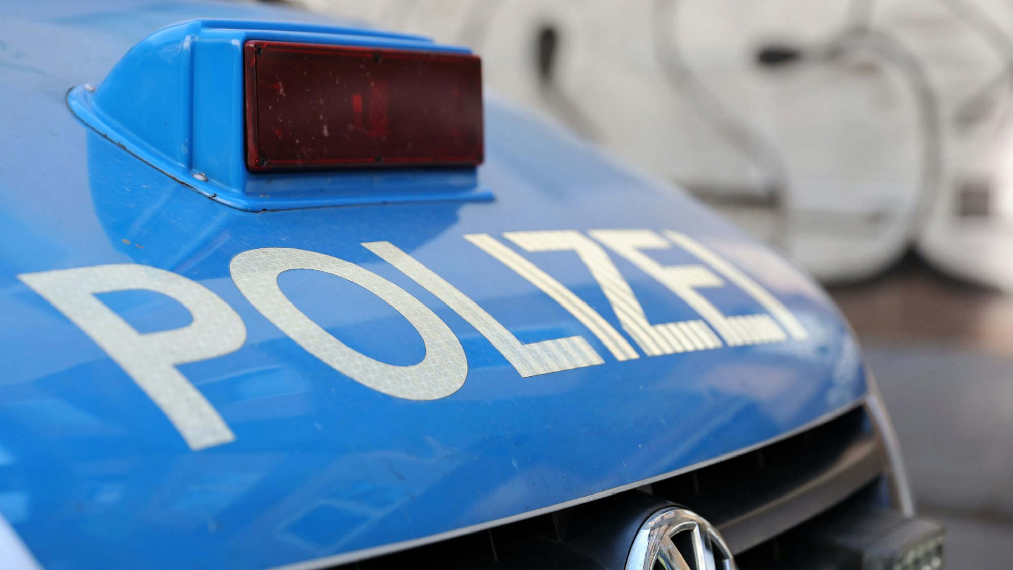 Front eines Polizeiautos (Symbolbild)