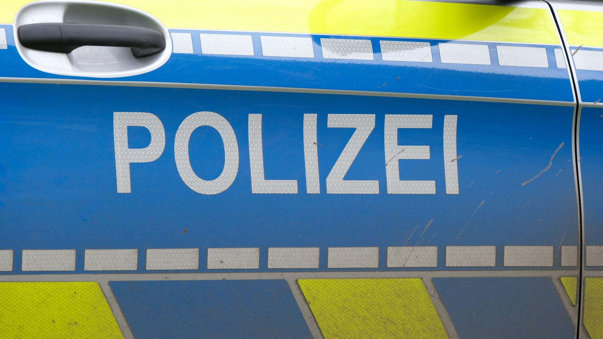 Einsatzfahrzeug der Polizei.
