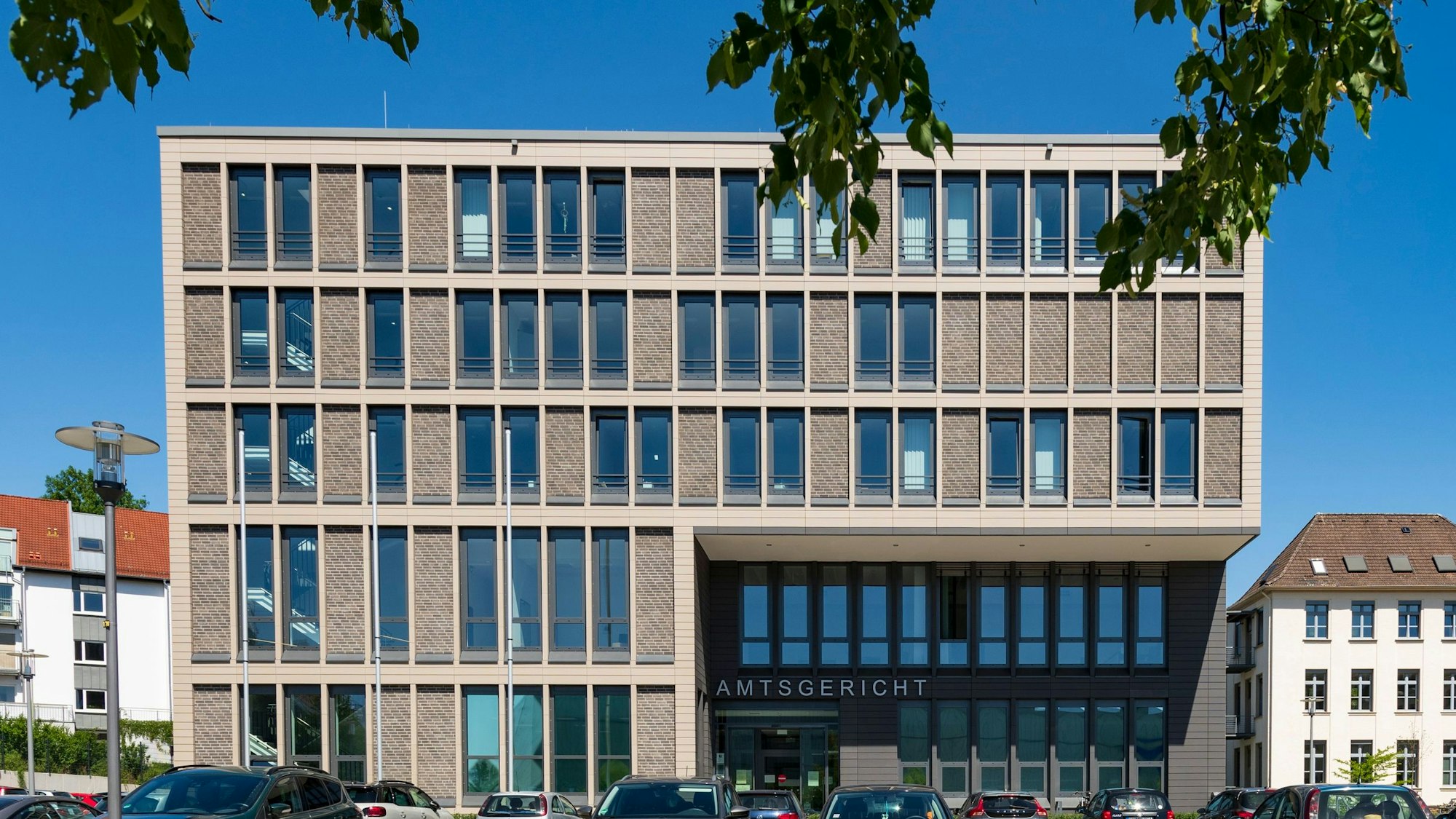 Außenansicht auf das Amtsgericht Gummersbach.