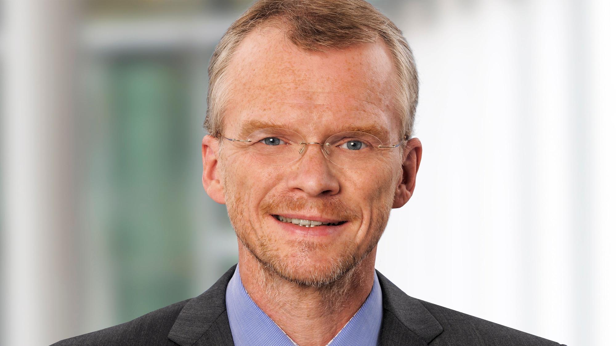 Porträtaufnahme von Bergisch Gladbachs Bürgermeister Frank Stein von der SPD.