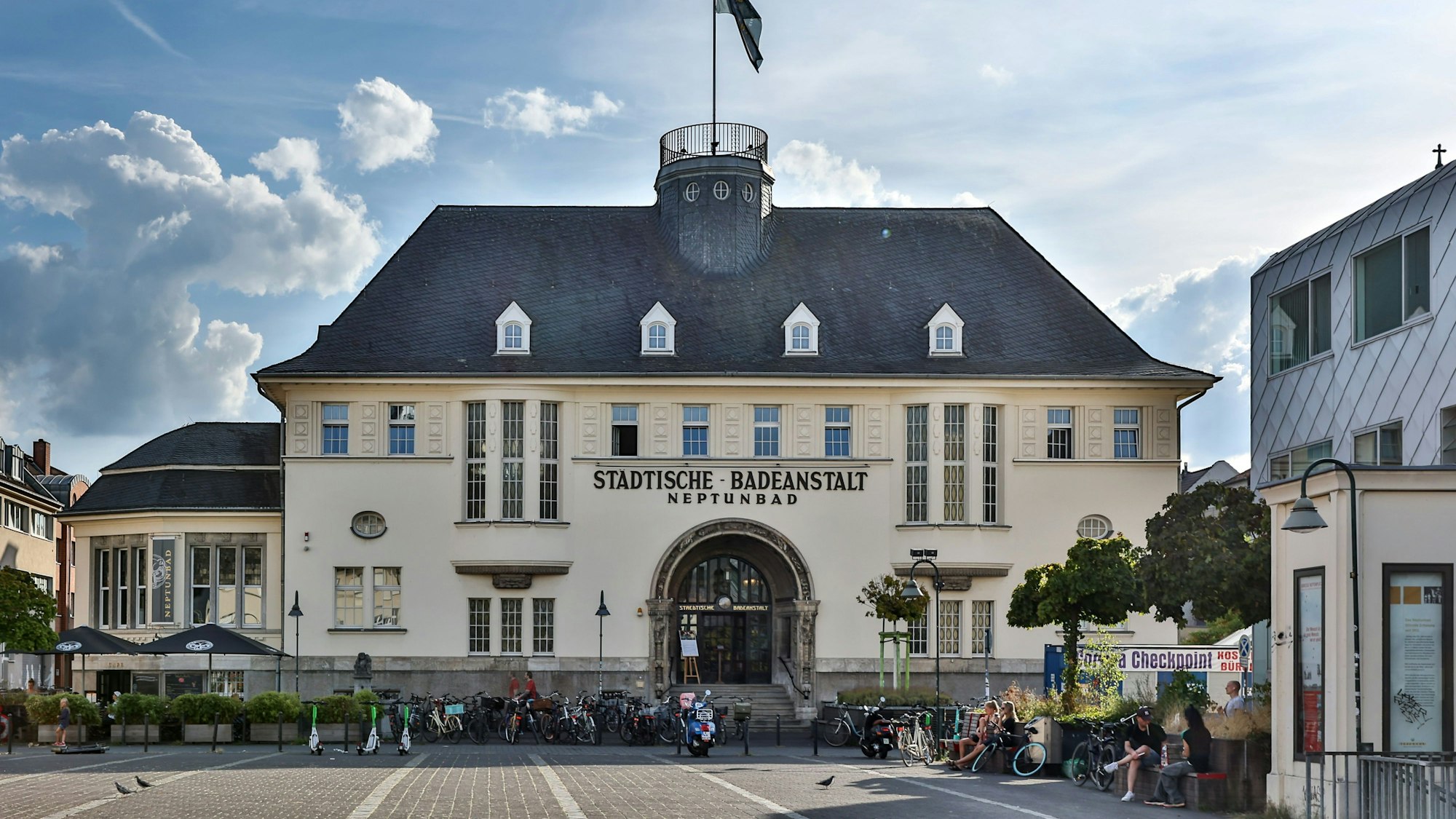 Außenansicht des Neptunbads