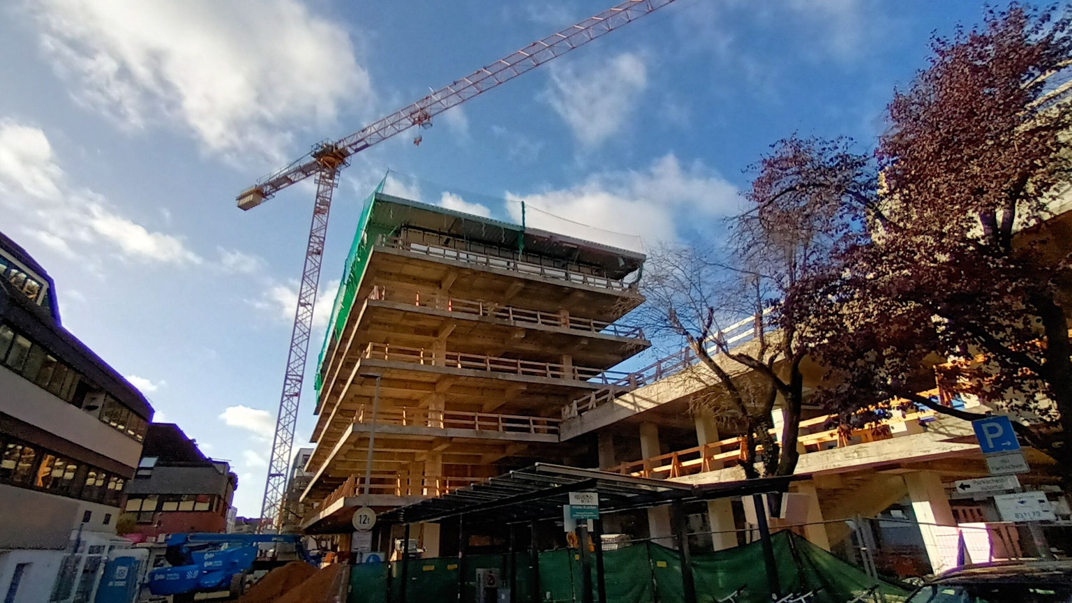 Die Sanierung des Siegburger Rathauses ist im Zeitplan, indes sind die Kosten stark gestiegen.