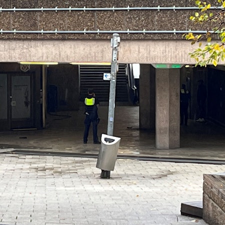 Der Ebertplatz steht erneut im Zwielicht. Ganz in der Nähe wurde ein Mann mit schweren Messerverletzungen gefunden.