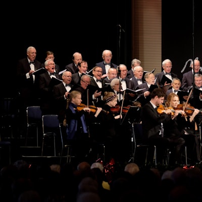 Stimmgewaltig: Der Kölner Deutz-Chor bei einem seiner begleiteten Auftritte der vergangenen Jahre wie hier im Gürzenich.