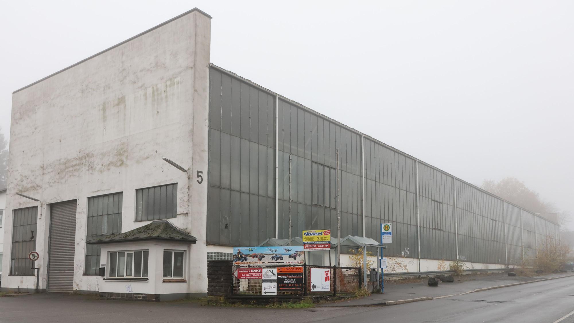 Halle WB Wiehler Straße