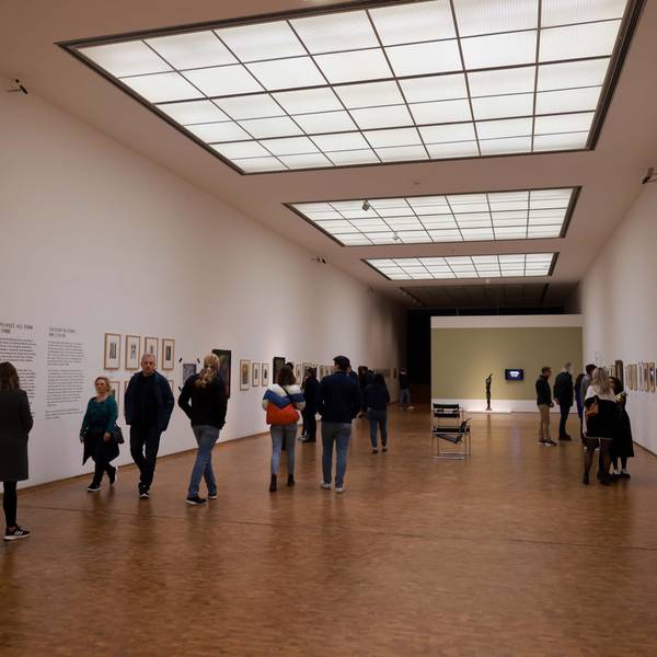 Besucher im Kölner Museum Ludwig