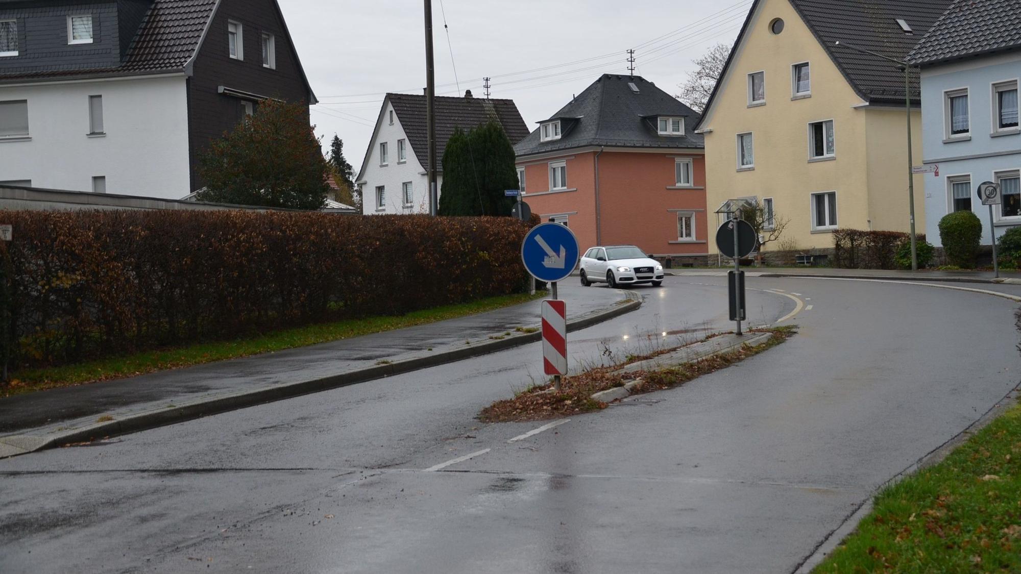 Diese Strecke zwischen dem Boxbergkreisel und der Ortschaft Romberg gilt als Gefahrenstelle.