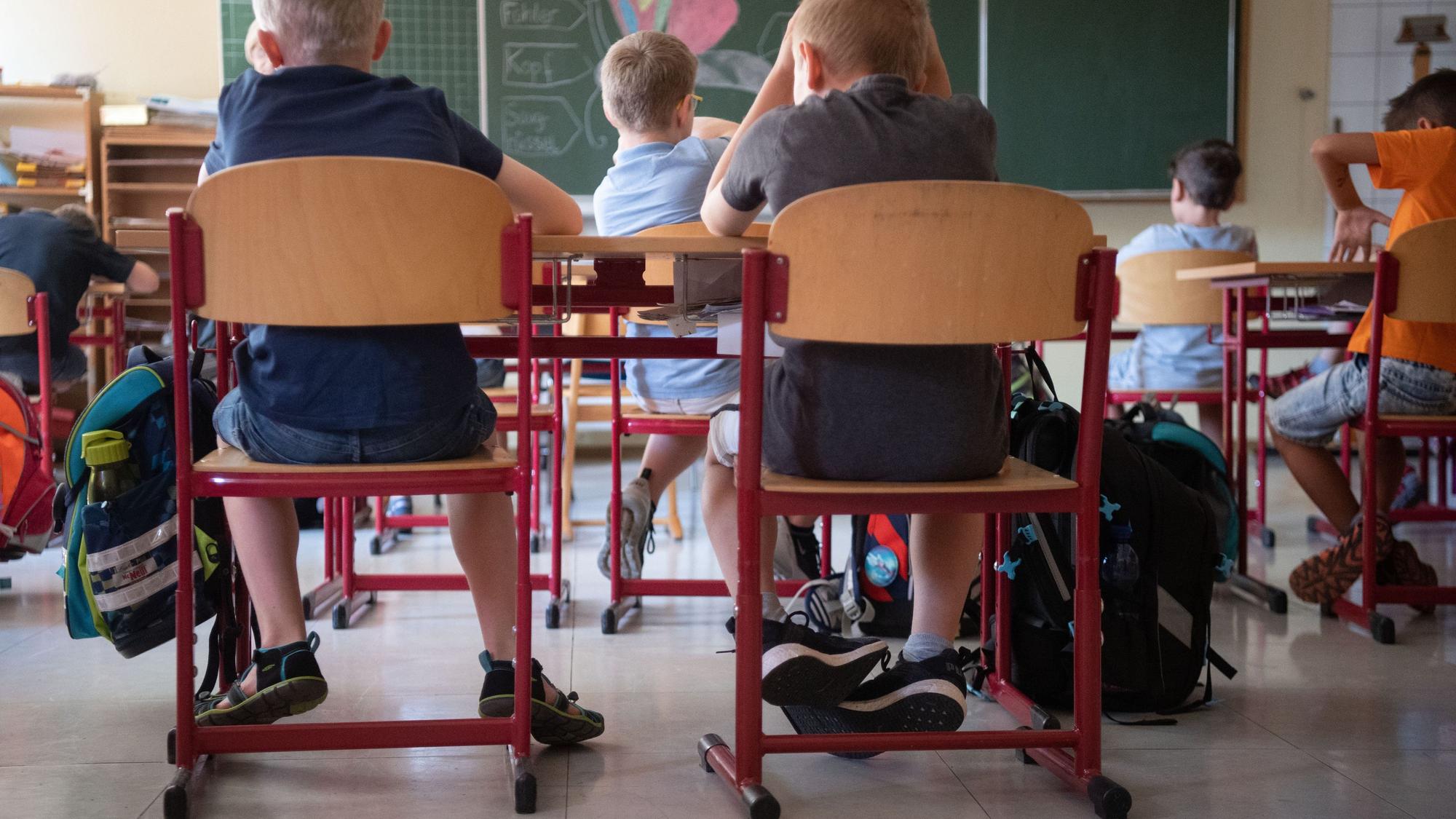 Schüler im Klassenzimmer (Symbolbild).