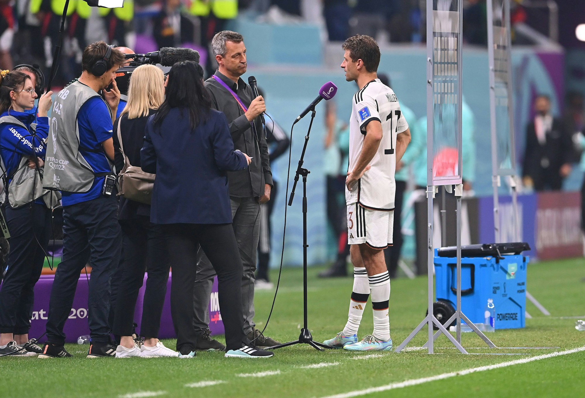 Thomas Müller stellte sich nach dem WM-Aus den Fragen der Reporter.