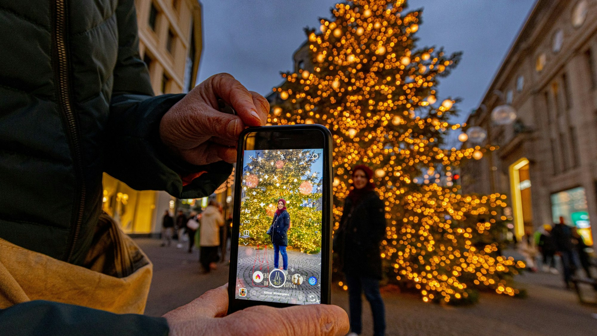 Effektvoll: Über einen QR-Code, der auf dem Pflaster klebt, können Fotos für Instagram aufgepeppt werden.