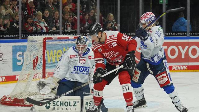 Eishockey Penny-DEL 28.Spieltag Kölner Haie - Schwenninger Wild Wings am 06.12.2022 in der Lanxess Arena in Köln