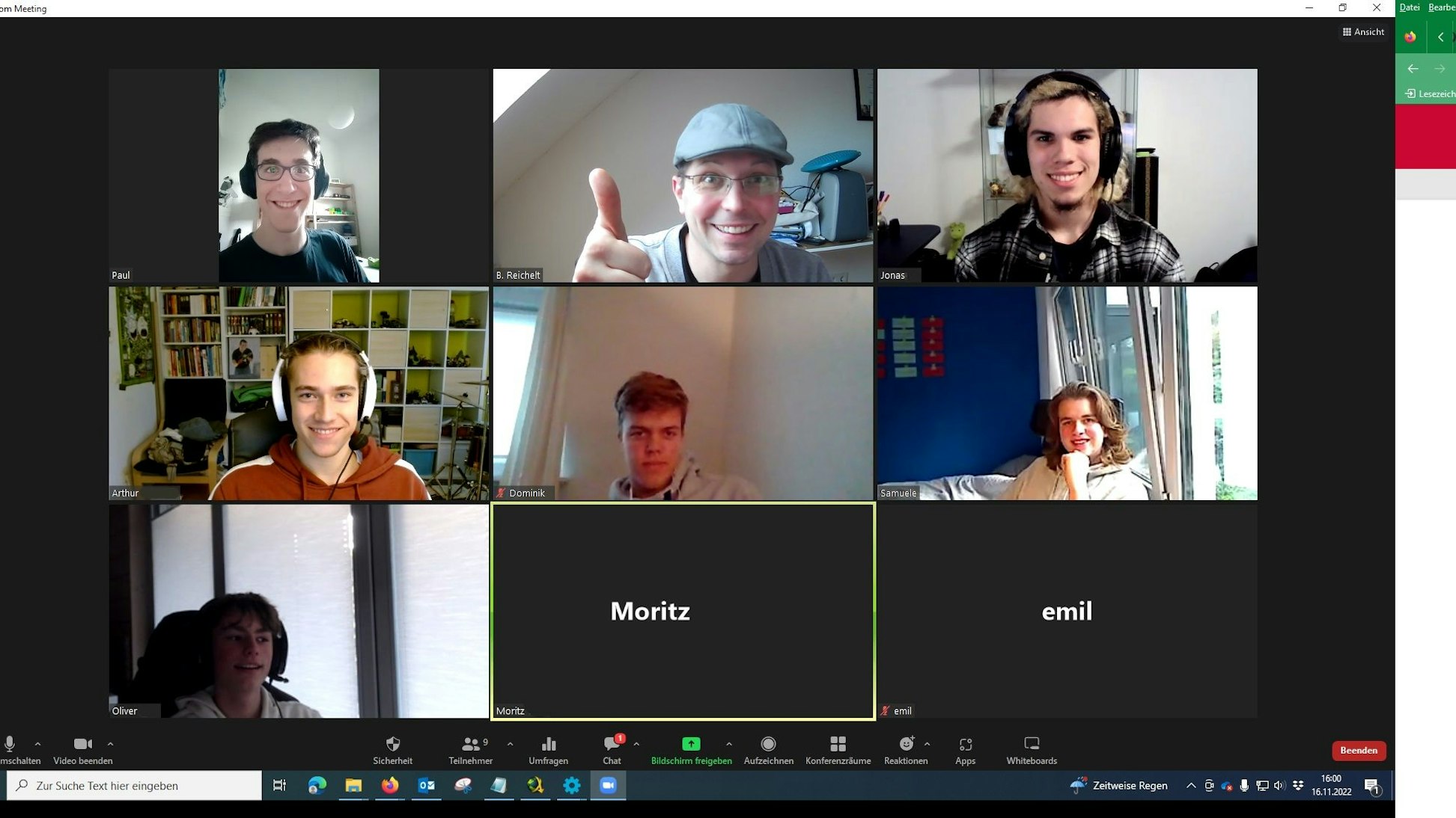 Der Informatik-Leistungskurs des EMA mit Emil, Samuele, Jonas, Dominik, Paul, Jan Oliver, Arthur und Moritz belegte beim Webbewerb der Rundschau den vierten Platz. Die Schüler halten eine Videokonferenz ab.