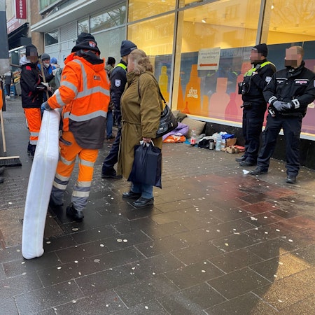 AWB, Aufräumaktion Obdachlose Köln