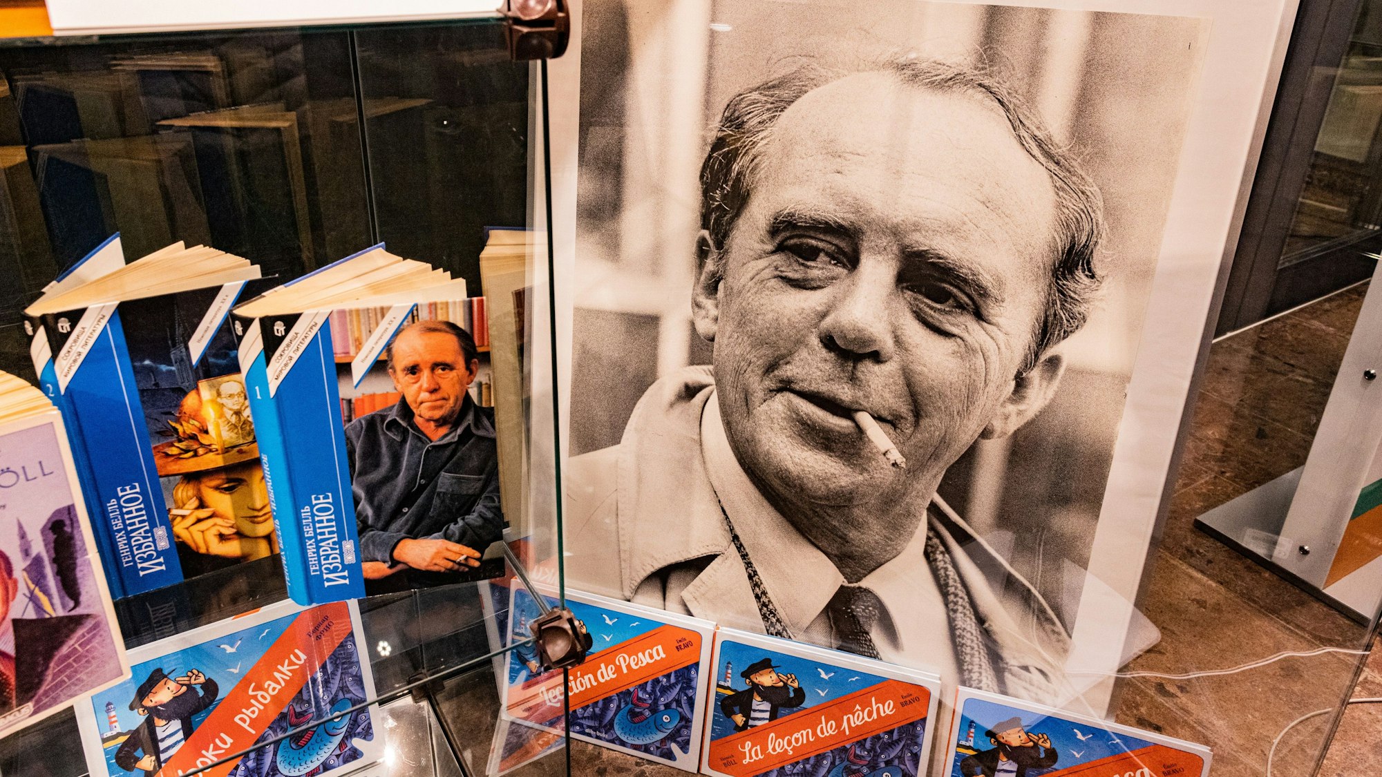 Bilder von Heinrich Böll beim Festakt für den Wahl-Bornheimer und Nobelpreisträger. Foto: Meike Böschemeyer