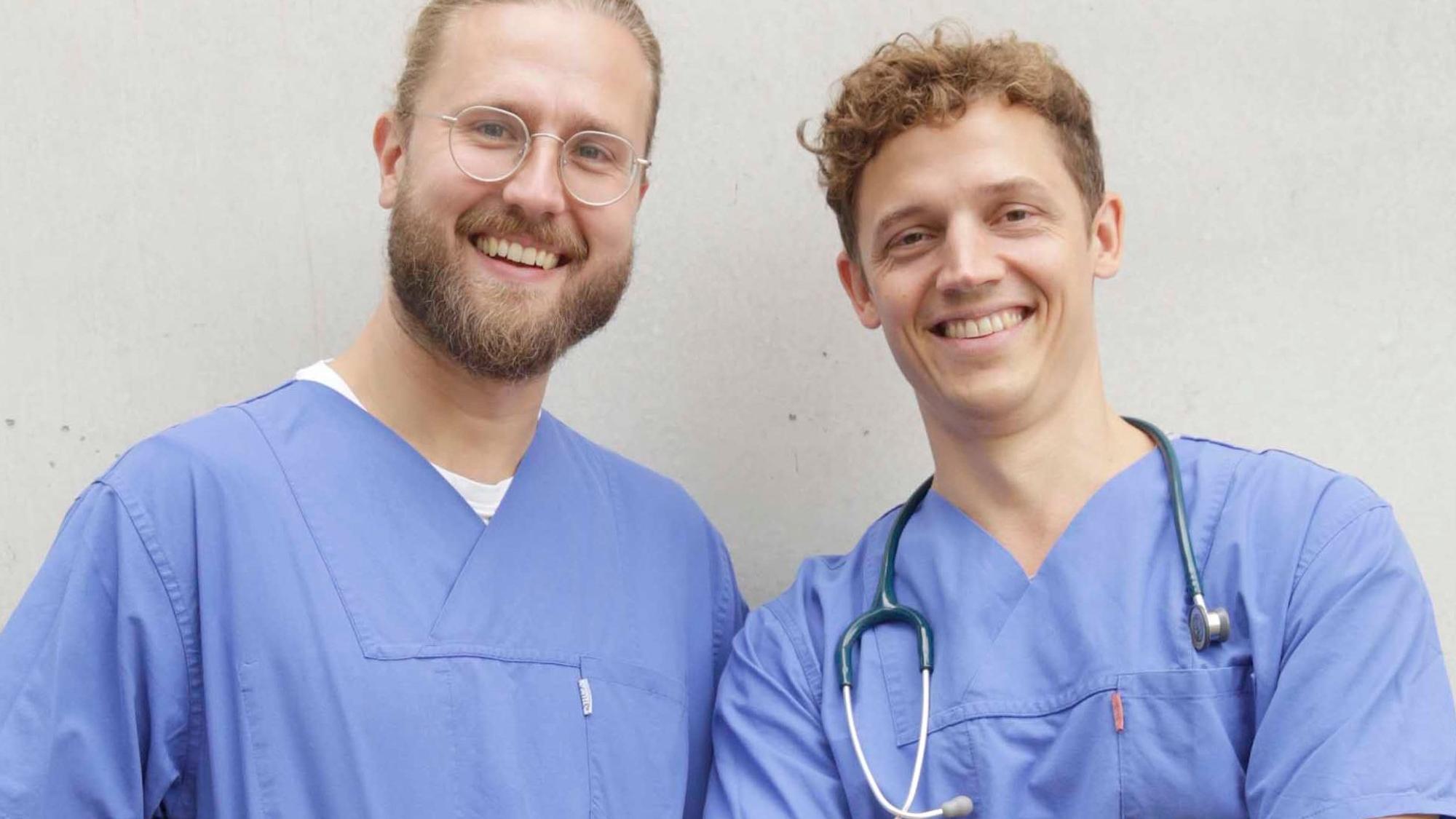 Till Rausch und Dr. Benedict-Douglas Sannwaldt stehen nebeneinander