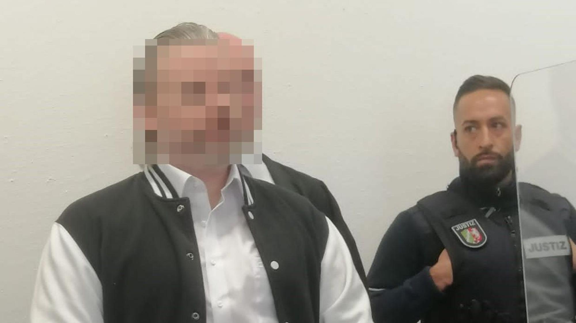 Seit September muss sich der 42-jährige Krankenpfleger aus Hürth vor Gericht verantworten.
