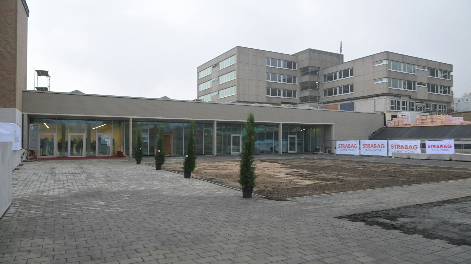 Ansicht des Freiherr-vom-Stein-Schulzentrums in Rösrath