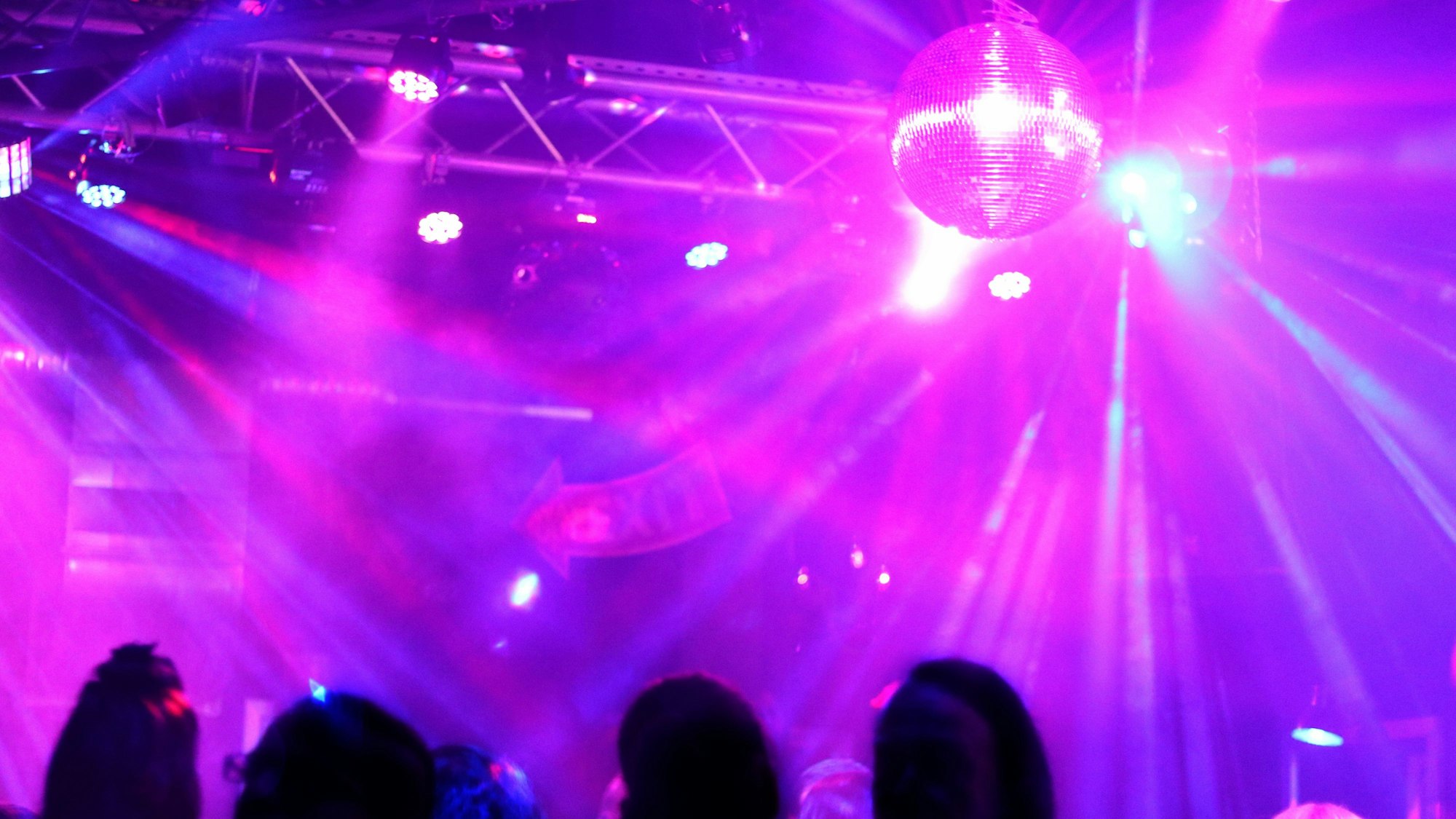 Innenansicht der Diskothek Shadow in Leverkusen.