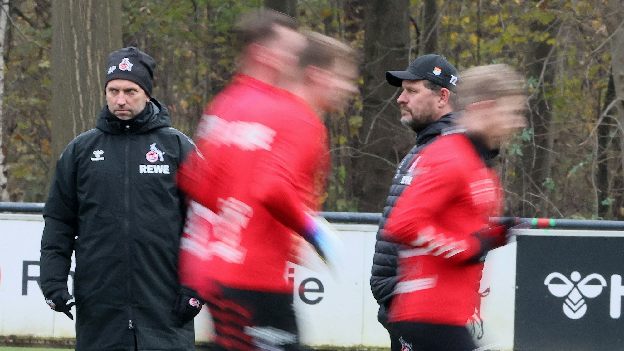 Spieler des 1. FC Köln im Training am Geißbockheim