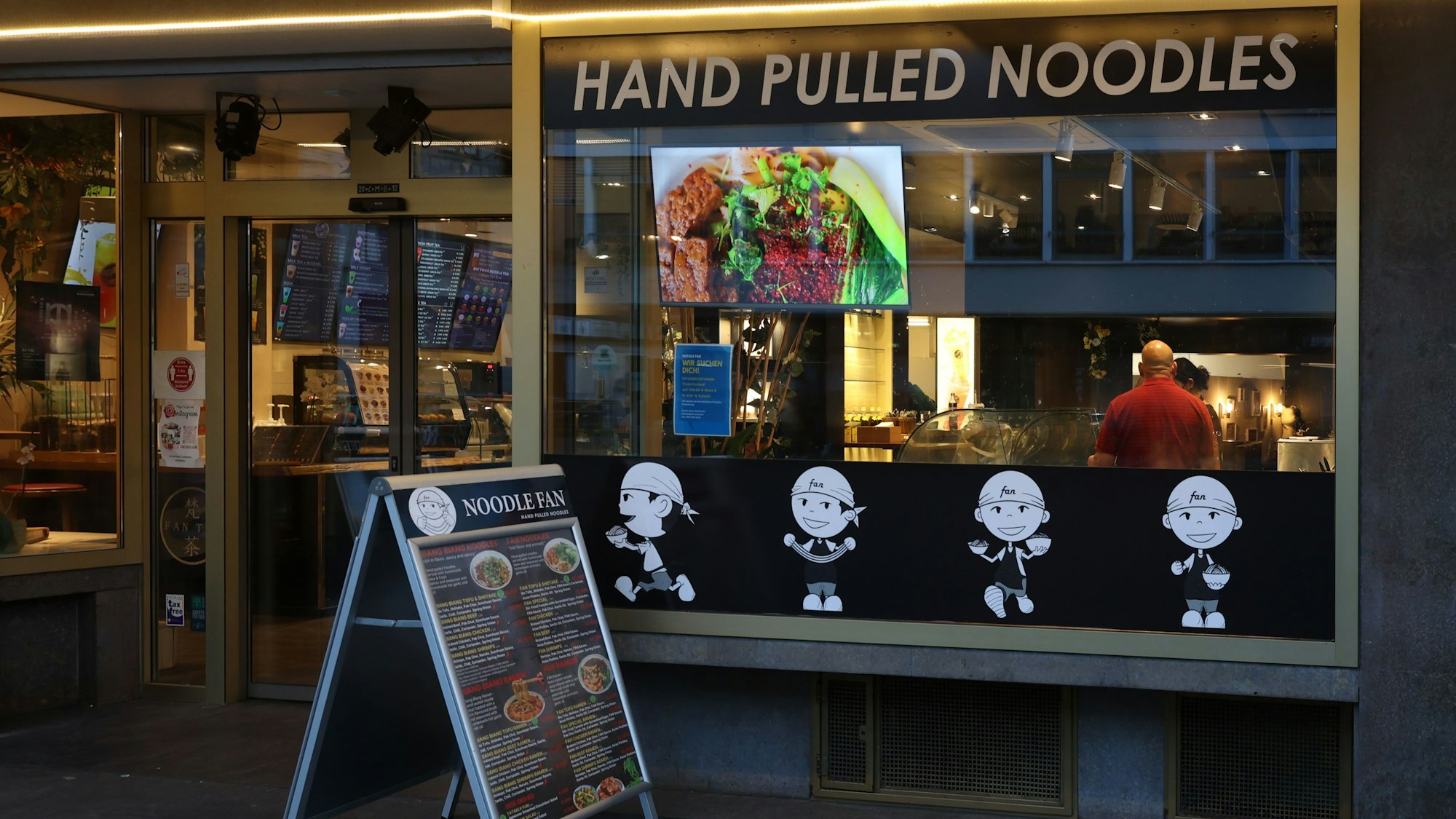 Außenansicht „Noodle Fan“ in der Komödienstraße 13