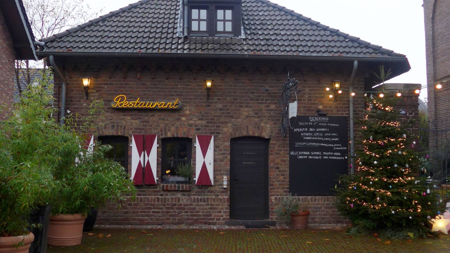Im Weinhaus Fledermaus verwöhnt Sven Dittrich seine Gäste seit 17 Jahren