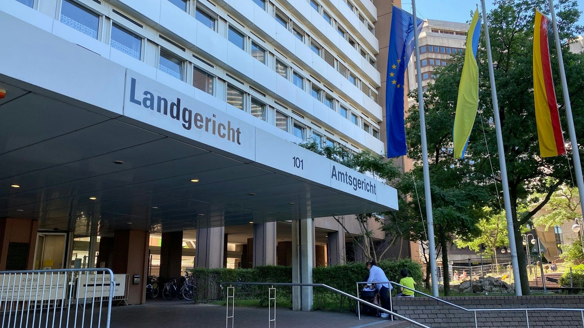 Zu sehen ist das Landgericht in Köln.