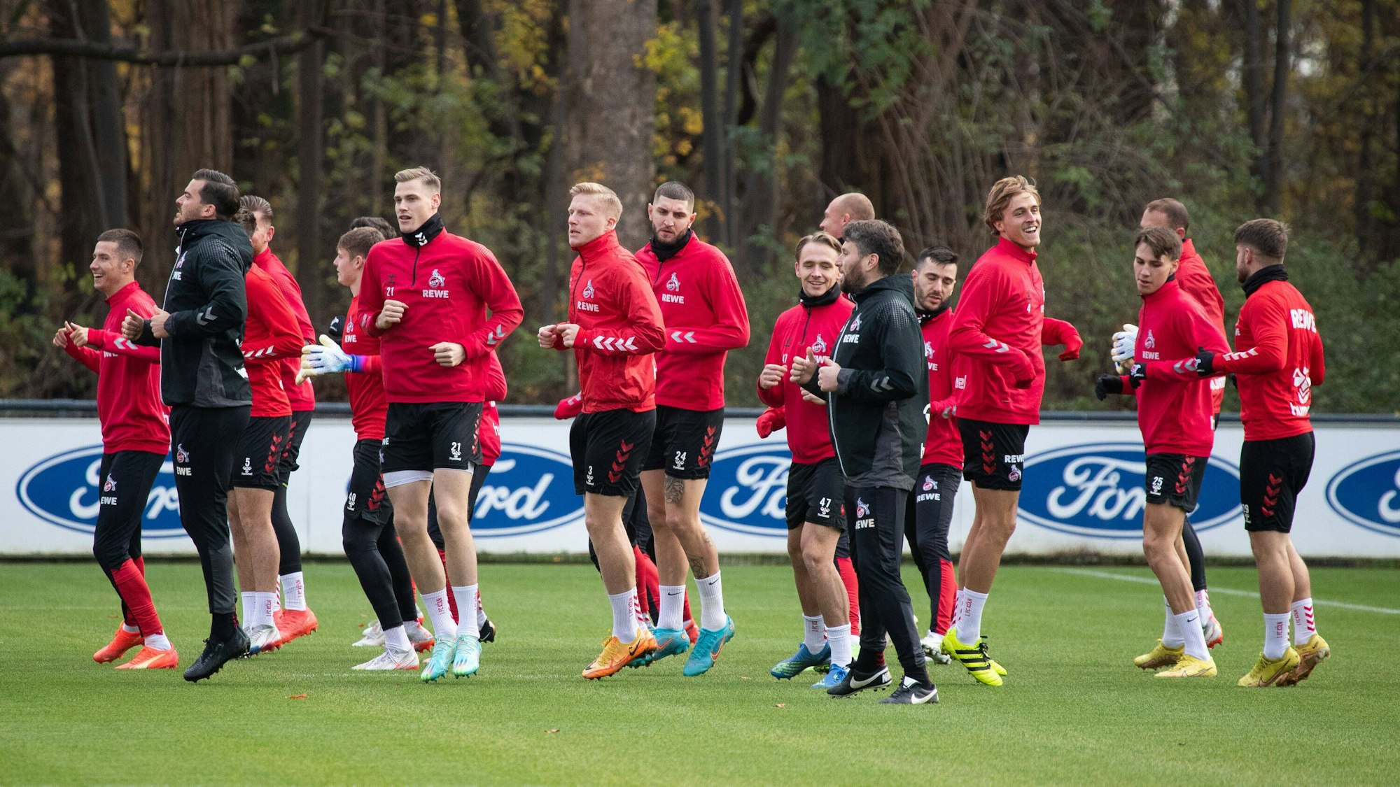 Der FC beim Training am Geißbockheim