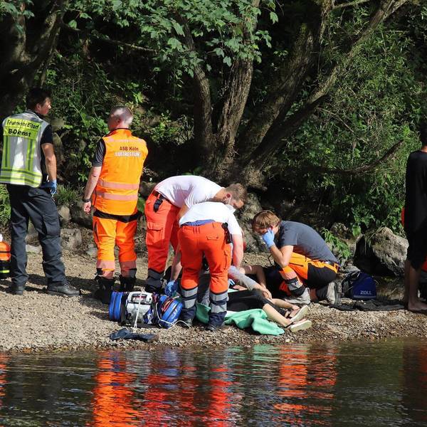 Rettungseinsatz am Ufer der Sieg