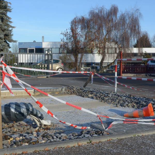 An dieser Stelle hatte der Geldautomaten in Flamersheim gestanden.