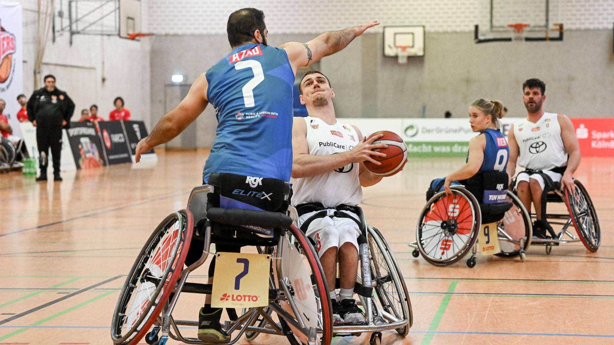 Gesperrt ist nun auch die Sporthalle am Heerler Ring, wo unter anderem die RBC Koeln 99ers ihre Heimspiele in der Rollstuhl-Basketball-Bundesliga austragen.