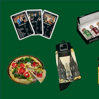 Die Collage zeigt die Geschenkideen aus der Redaktion: Ein Kartenspiel, Schnaps, das kölsche ABC, Socken oder kölscher Honig.