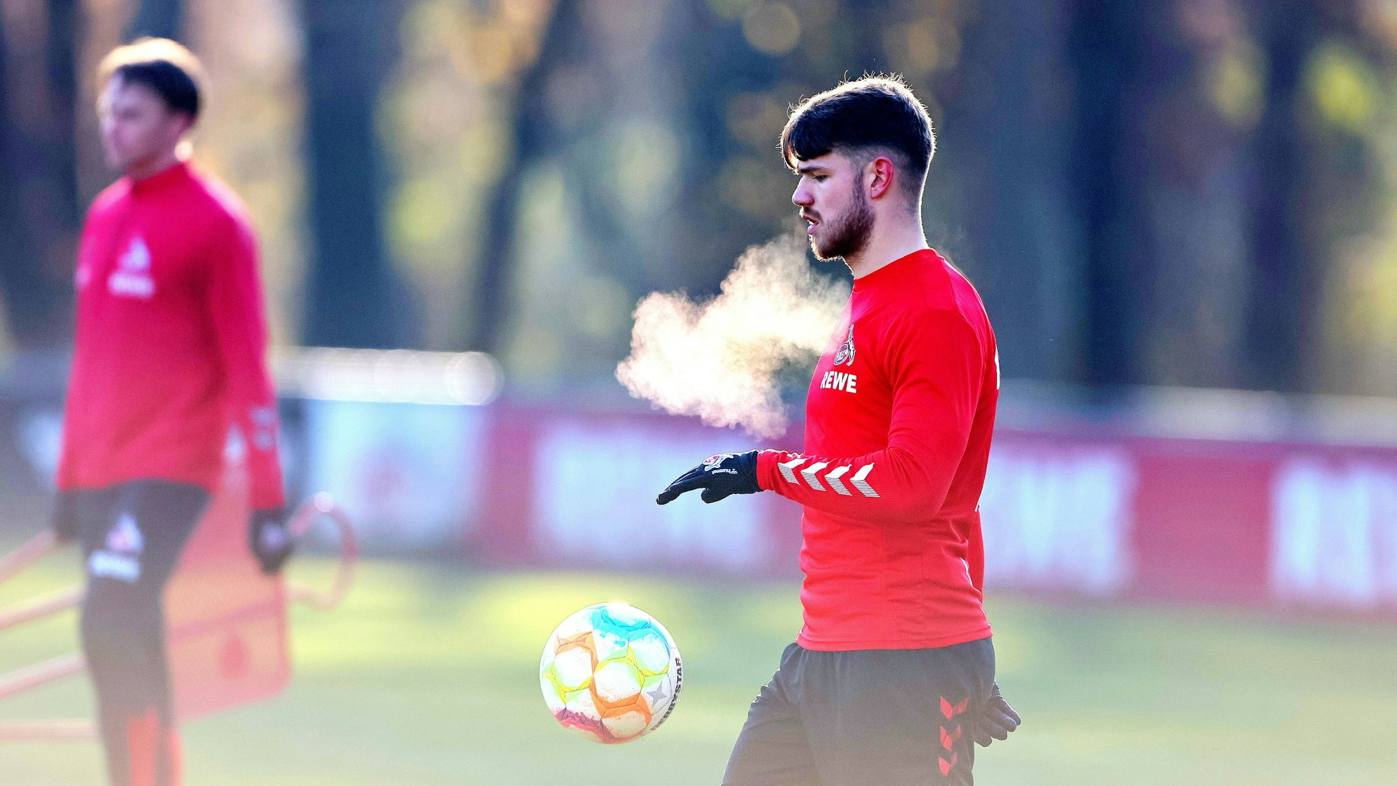 Jan Thielmann beim Training des 1. FC Köln am Geißbockheim.