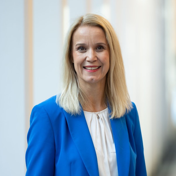 Susanne Kayser-Dobiey von der WFG lächelt in die Kamera.