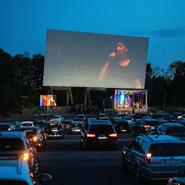 Während der Corona-Pandemie veranstalteten Brings das letzte große Ereignis auf dem Gelände des Porzer Autokinos.