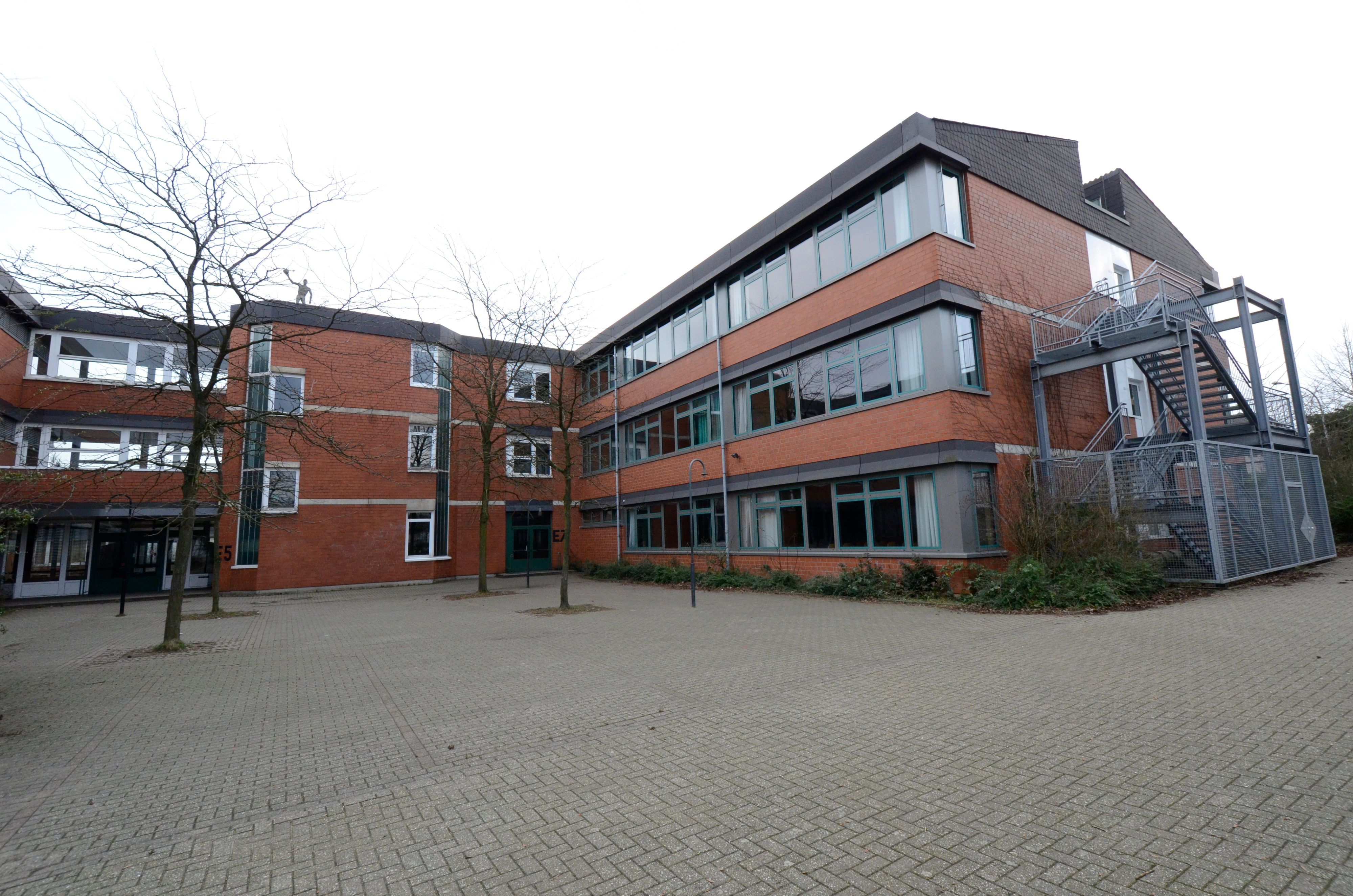 Das Schulgebäude des Hauptschule.