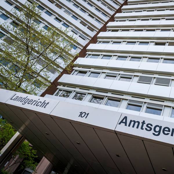 21.04.2022, Köln:
Außenansicht des Landgericht und Amtsgericht Köln auf der Luxemburger Straße in Köln Sülz.
Donnerstag 21. April 2022
Aufgenommen am: 21.04.2022
Foto: Alexander Roll (Staff)