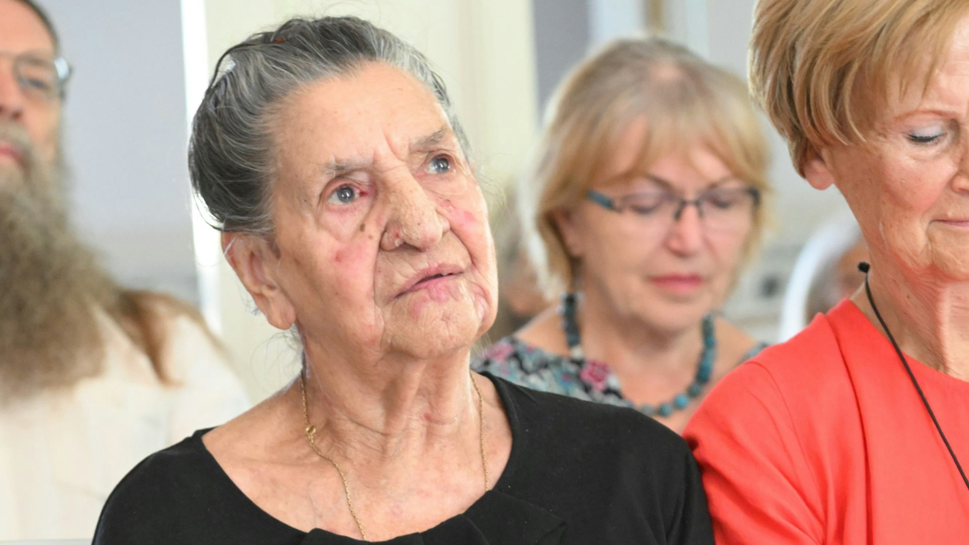 Philomena Franz auf dem Empfang zu ihrem 100. Geburtstag in Rösrath.