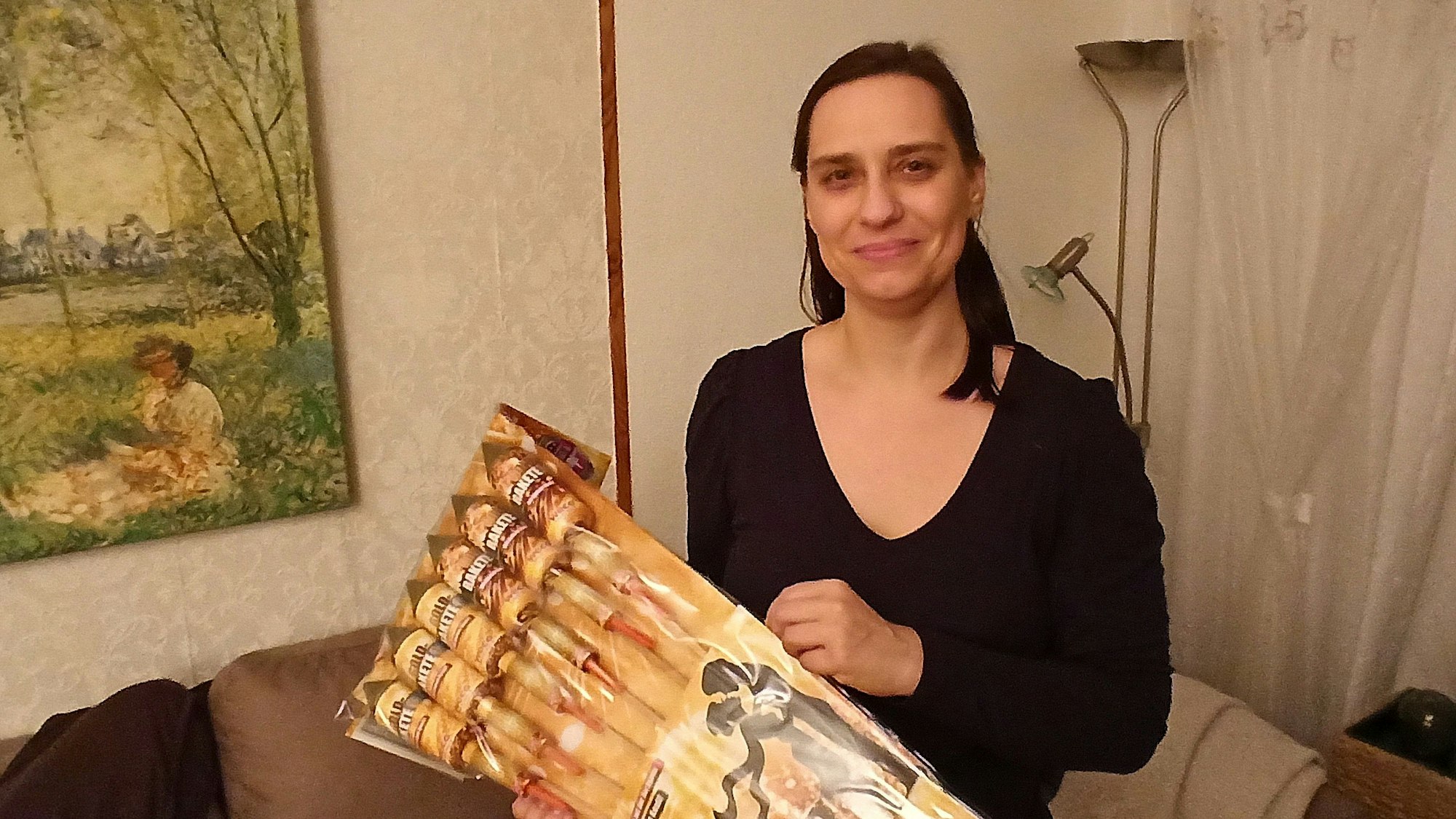 29. Dezember 2022 Bornheim-Widdig. Mandy Bethge aus Widdig freute sich, gemeinsam mit ihrem Sohn Ian und ihrer Mutter in Berlin Silvester mit einem richtigen Feuerwerk feiern zu können. Foto: Frank Engel-Strebel