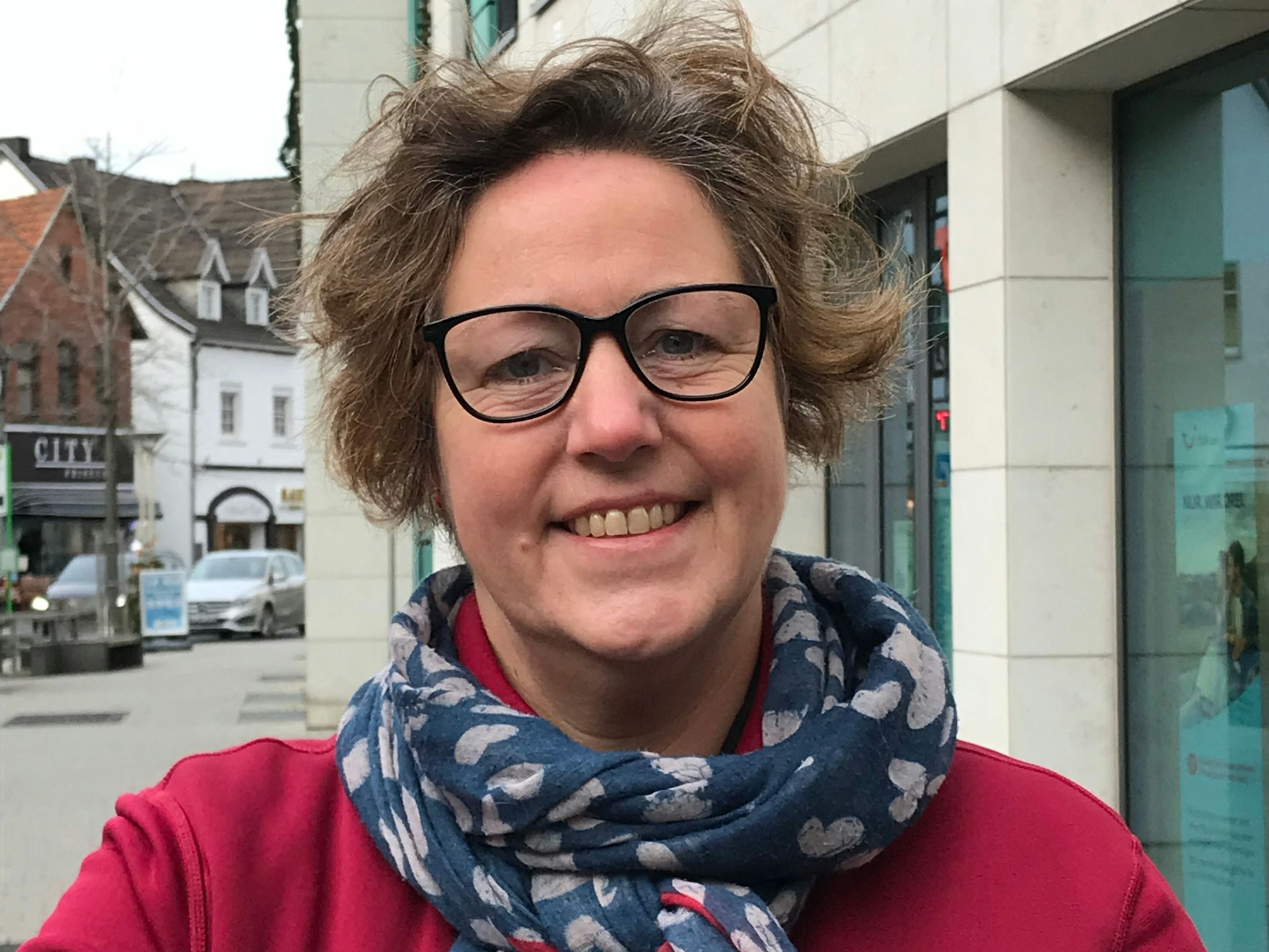 28.12.2022 Rheinbach: Sandra Olzem über Silvesterfeuerwerk.