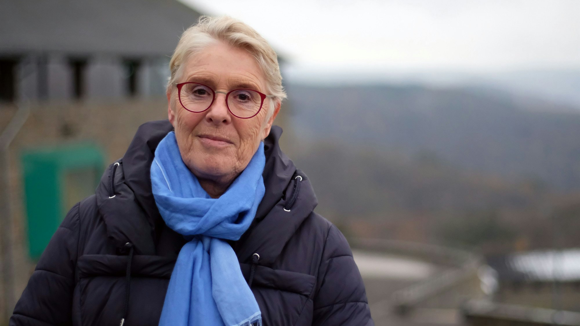 27.12.2022 Die Autorin Anna-Maria Caspari aus Erftstadt an der NS-Ordensburg Vogelsang in der Nordeifel.