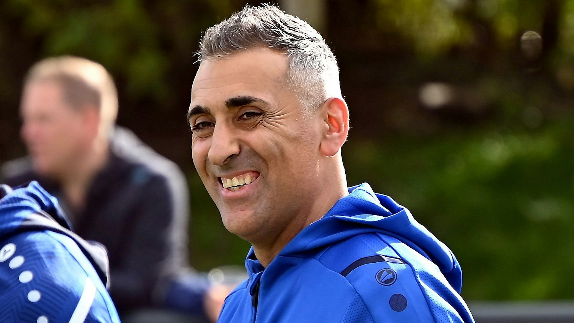 Porträt des Fußballtrainers Ali Meybodi